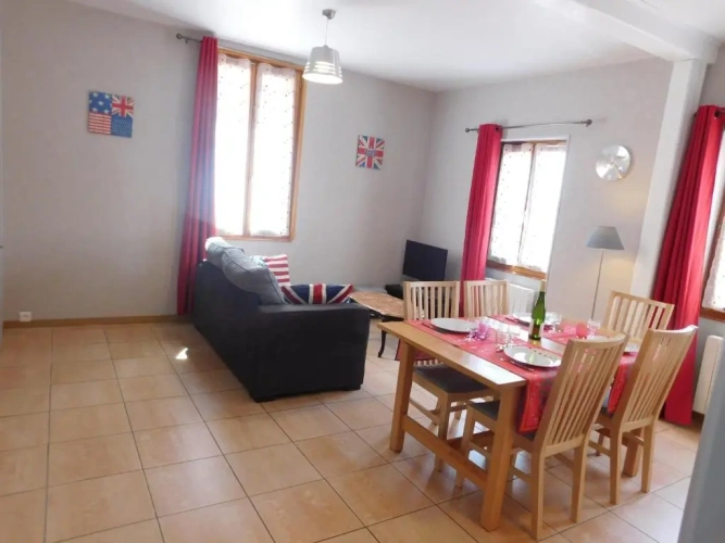 1 Bedroom Apartment
