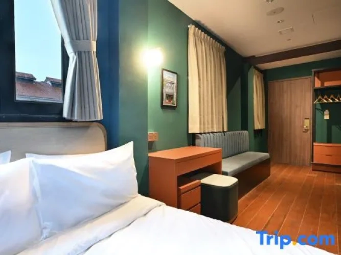 Deluxe Single room
