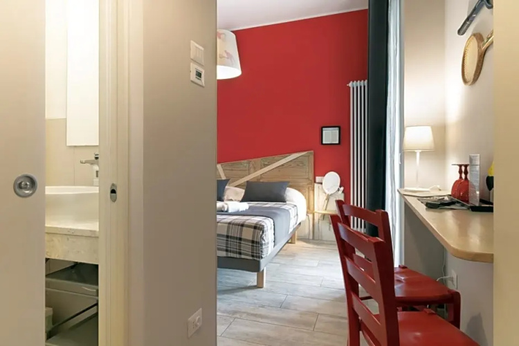 Bed and Breakfast Bric & Brac