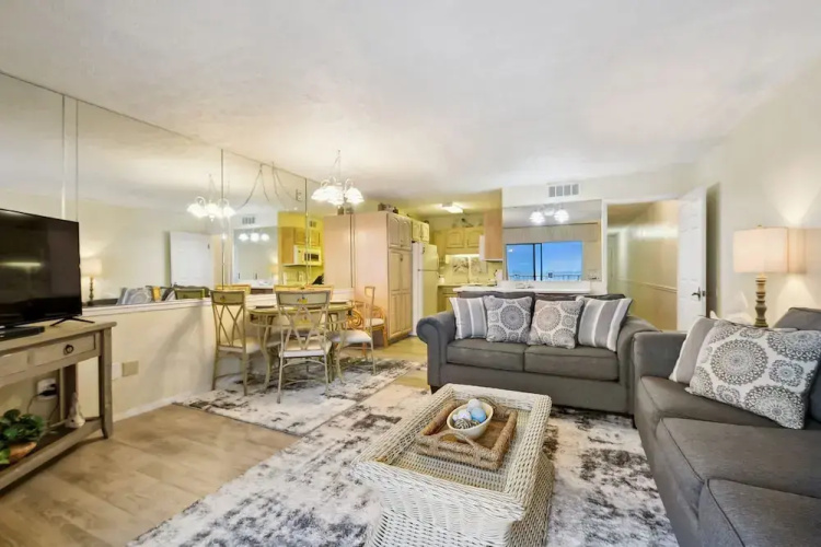 Summit by Book That Condo