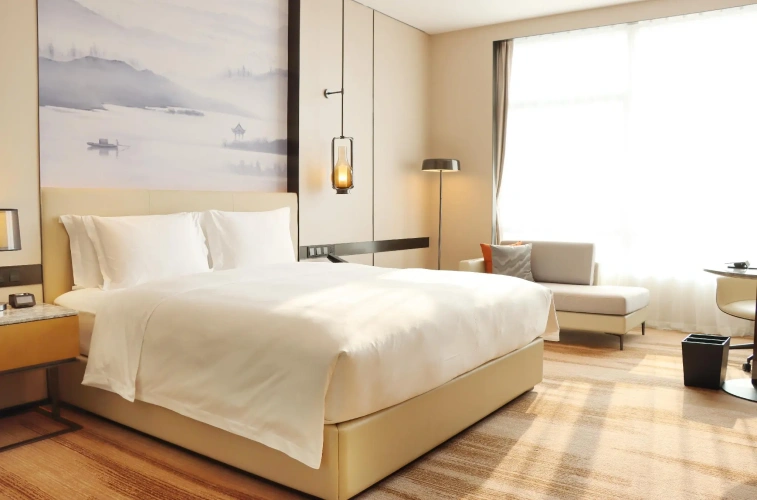 Superior Double room with city view