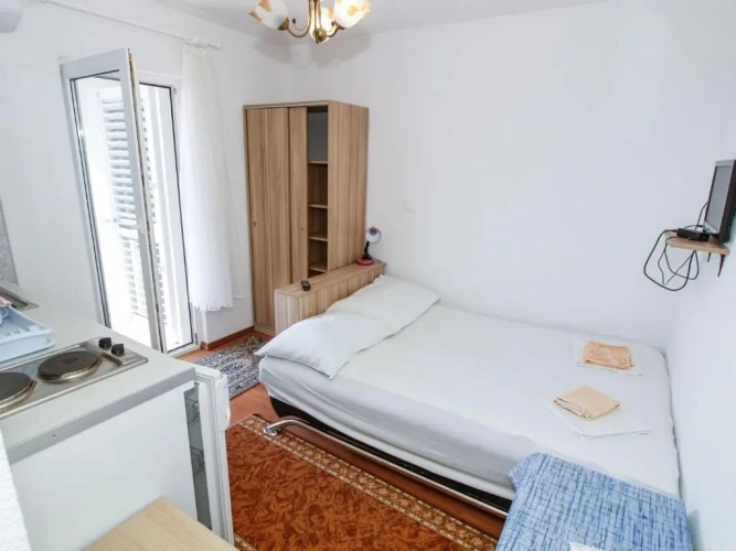 Studio with sea view