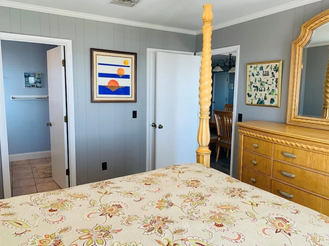 J Chalet - 4 Br Home