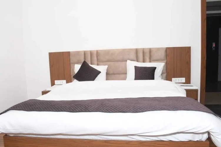Deluxe Single room