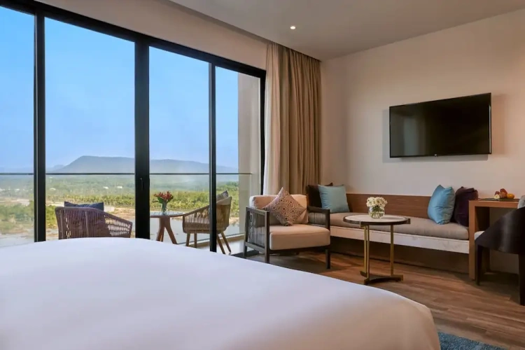 Double Studio Room with balcony and with mountain view