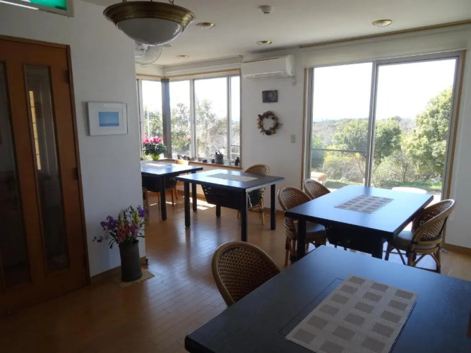 Hillside Inn Sirocco
