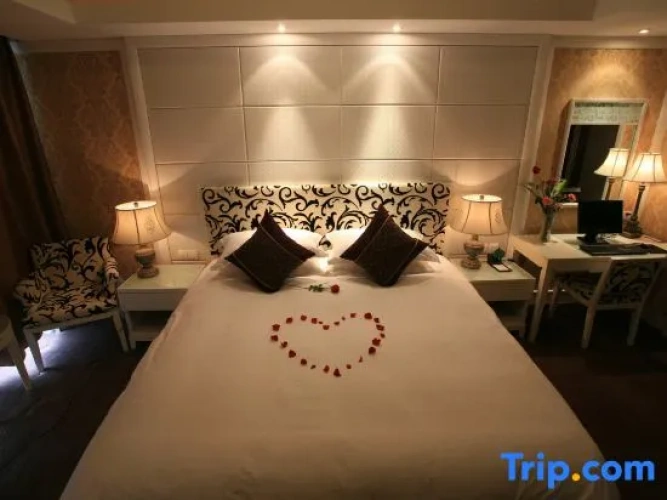 2 Bedrooms Deluxe Suite