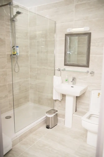 2 Bedrooms Deluxe Apartment with river view