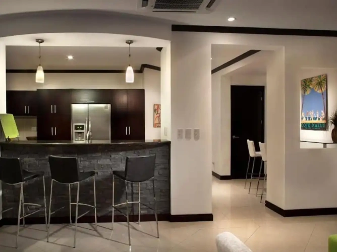 2 Bedrooms Apartment with balcony and with sea view