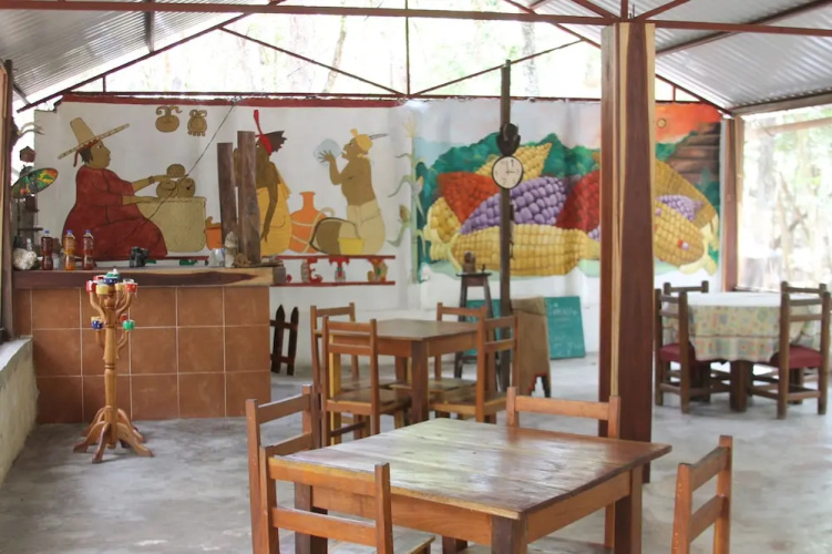 Campamento Yaaxche en Calakmul