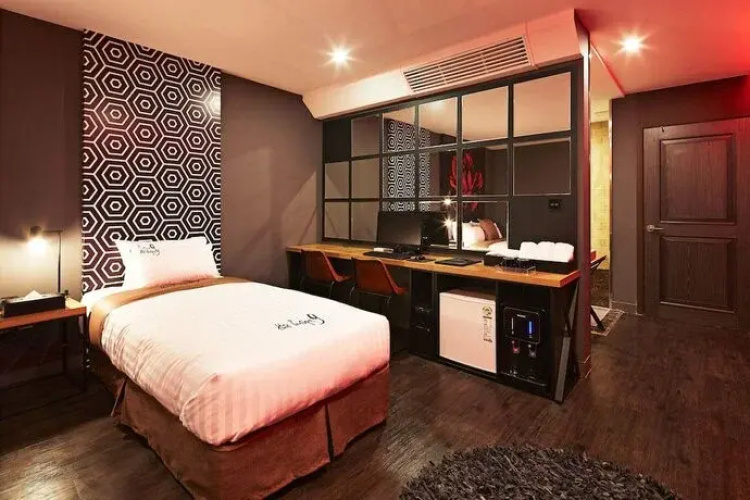 Dongdaemun Boutique Nine