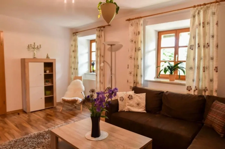 2 Bedrooms Apartment