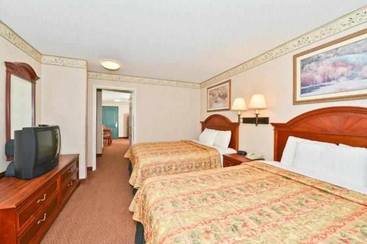 BlissPoint Inn & Suites