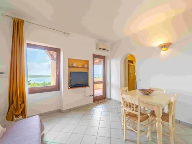2 Bedrooms Apartment with ocean view