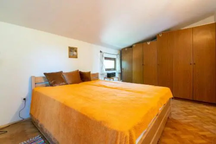 Apartment Seneca