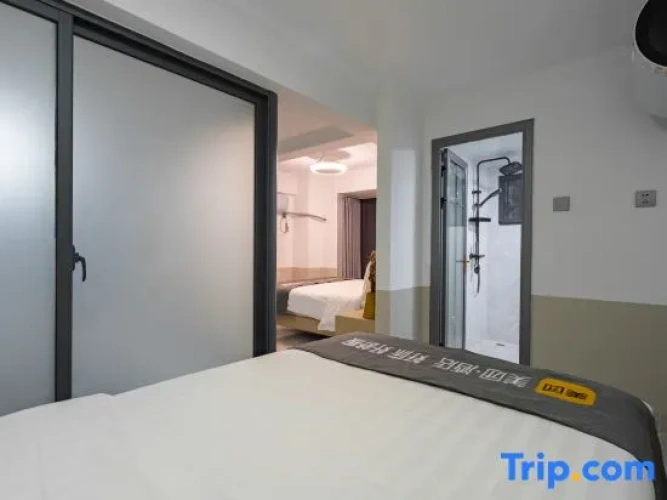 2 Bedrooms Economy Family Duplex Suite