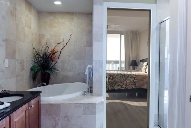 4 Bedrooms Standard room with balcony