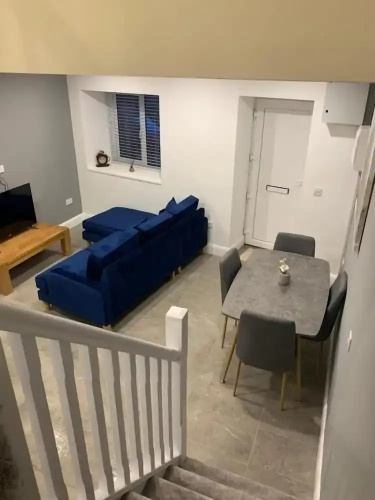5 Eyre Square Lane