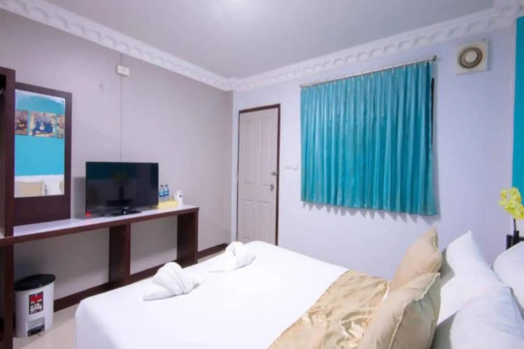 S1 City Hotel