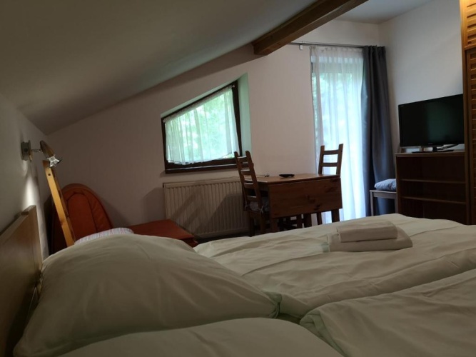 2 Bedrooms Apartment with view