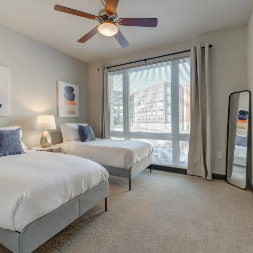 Kasa Family Friendly Westown 2BD Amenity Access Milwaukee