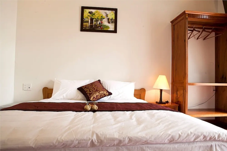 Deluxe Double room with balcony and with garden view