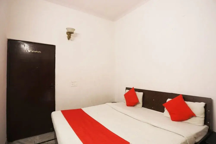 Brs Homes By OYO Rooms