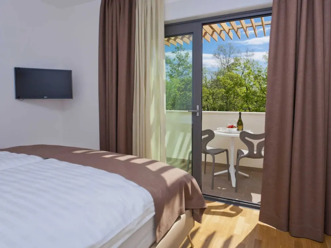 Villa in Novigrad With Pool & Rooftop Terrace