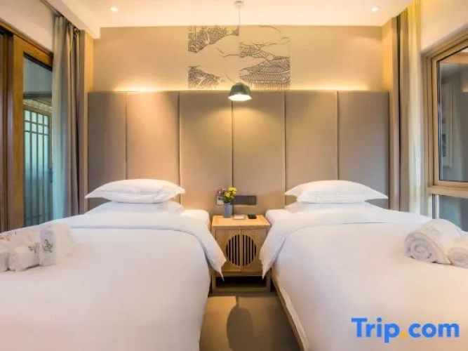 Premium Family Suite with city view