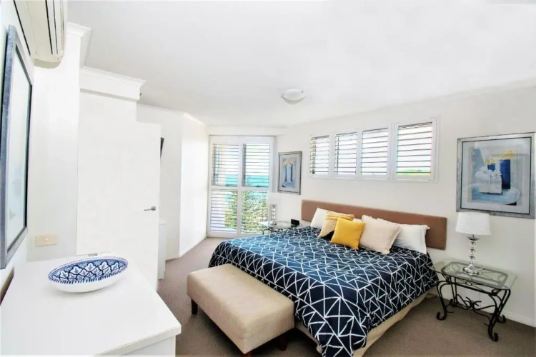 3 Bedrooms Apartment with ocean view