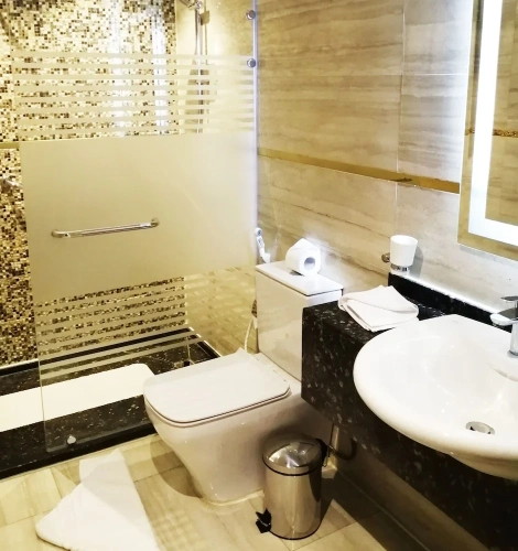 1 Bedroom Double Family Suite