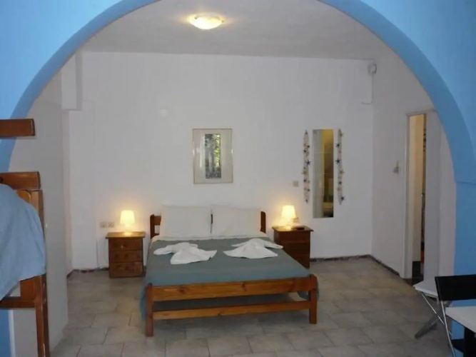 Apanemia Rooms