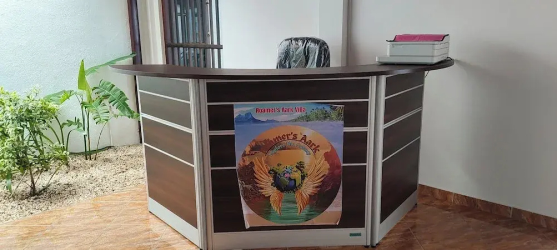 Roamer's ark villa