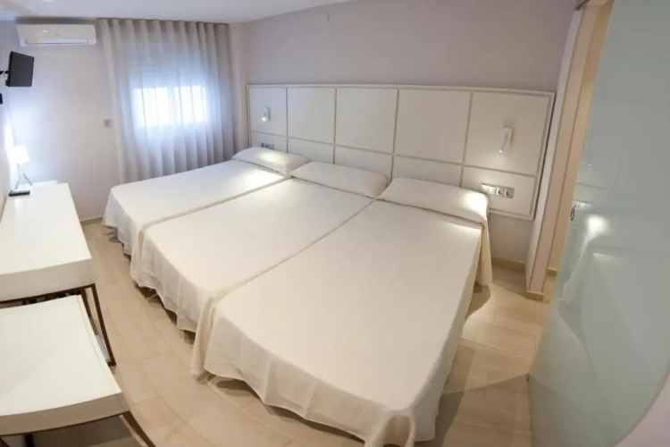 Comfort Triple room