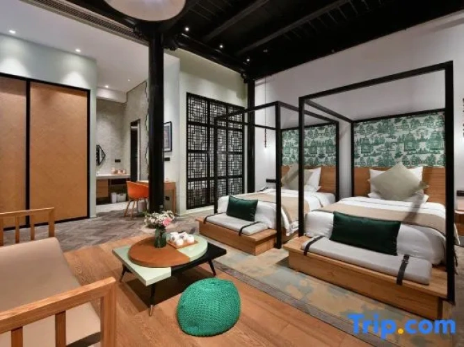 Standard Twin Family room