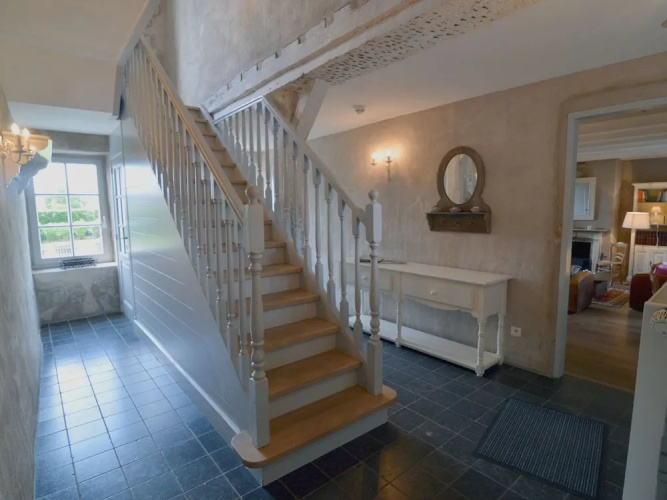 Elegant Estate Stay, Maredsous