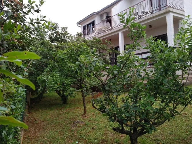 1 Bedroom Apartment with sea view