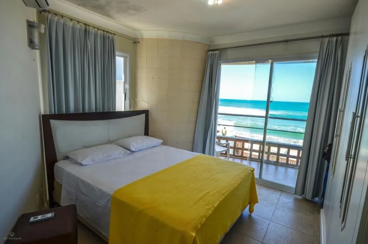 Banana House Sea Shore