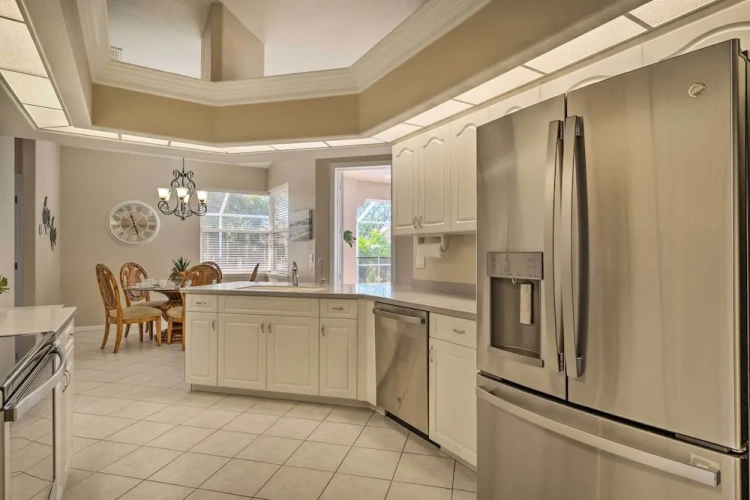 4 Bedrooms Cottage