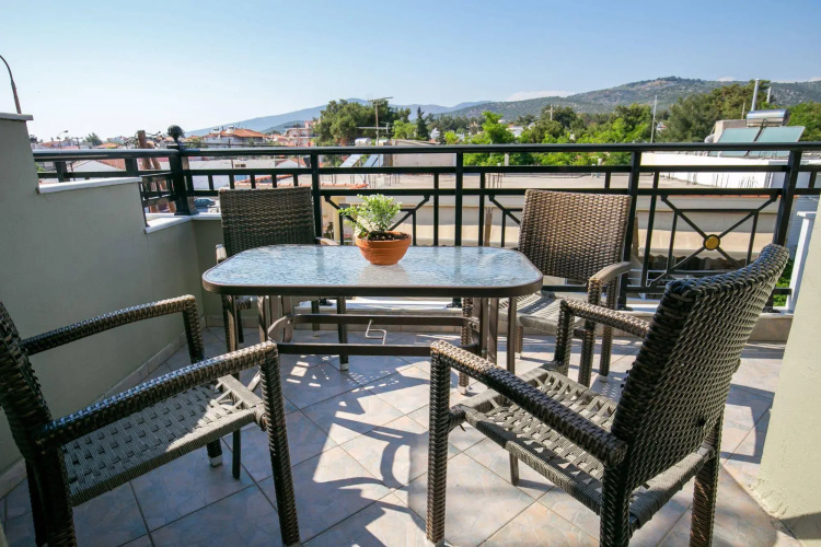 Lina Apartments