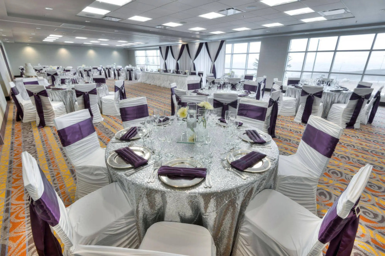 Applause Hotel Calgary Airport photo 28