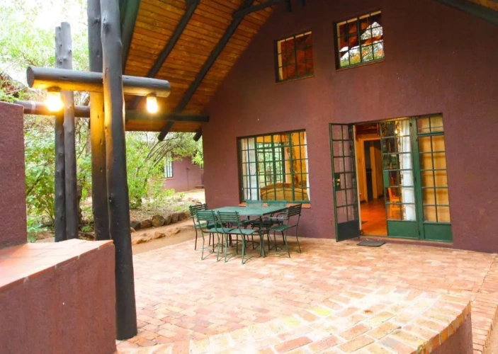 2 Bedrooms Chalet