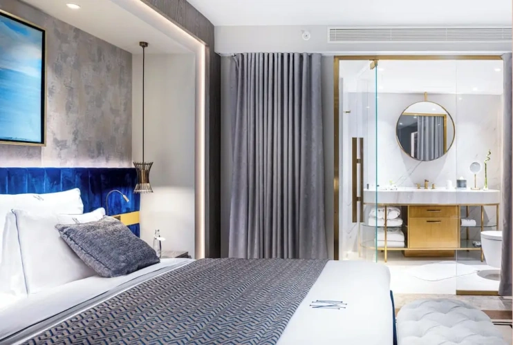 Princess Suite with city view