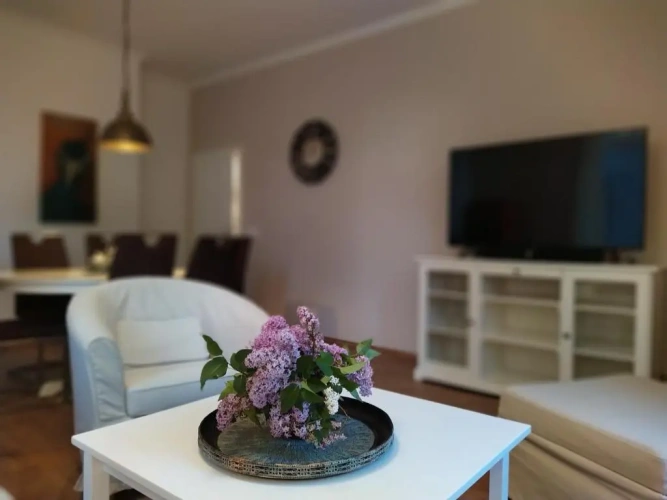 3 Bedrooms Apartment