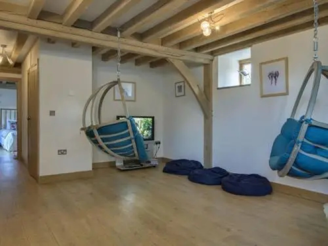 The Roundhouse, Halwell
