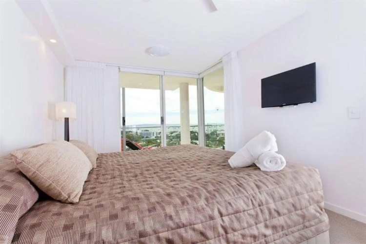 Noosa Crest
