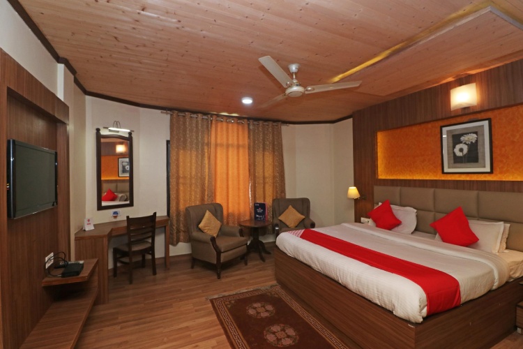 Deluxe Double room with view