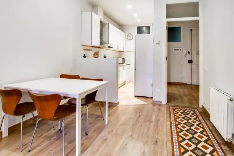 Cosy Comfortable 1 bed With Terrace in Eixample