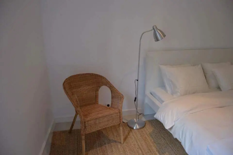 Charming Apartment 101