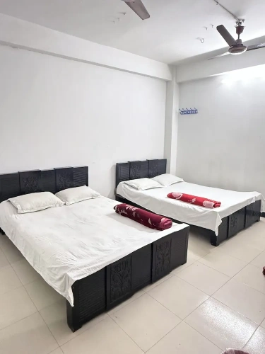 Economy Quadruple room